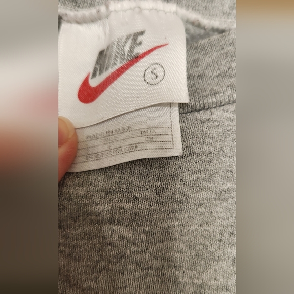 3/$20 - Nike Just Do It Spell Out Crewneck Sweatshirt - Boys Size Small S - Picture 5 of 8